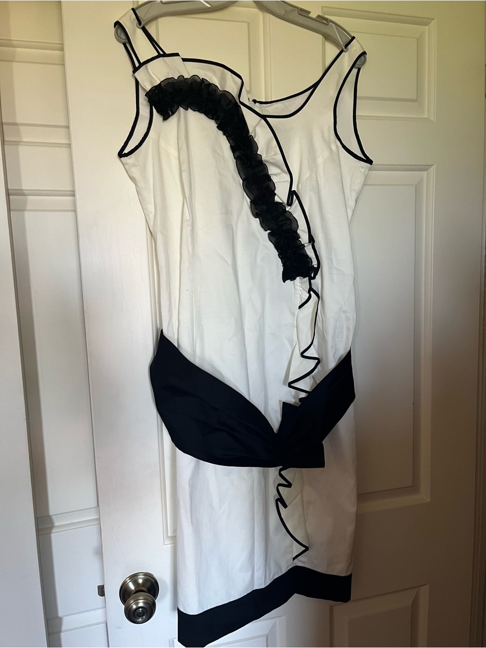 Italian White and Black Sleeveless Ruffle Detail Dress